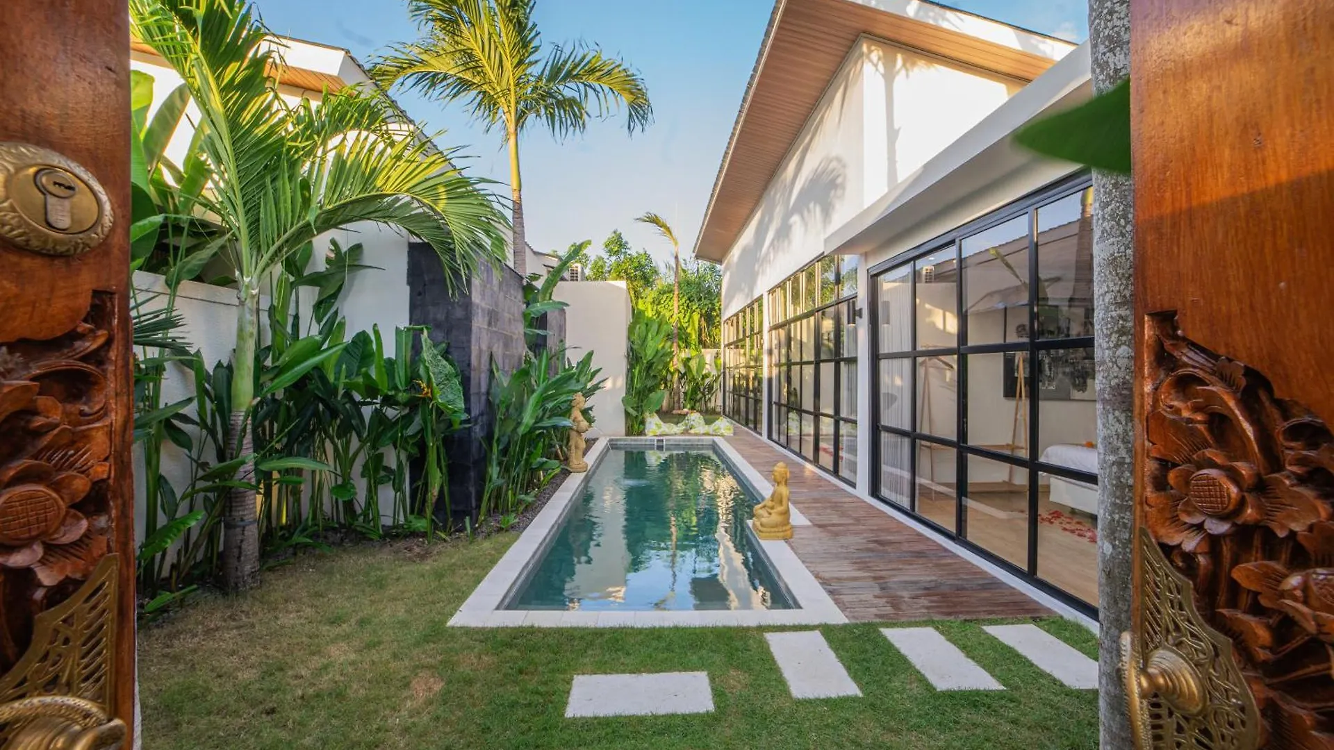 Kmana Villas Seminyak By Rh Management  Seminyak (Bali)