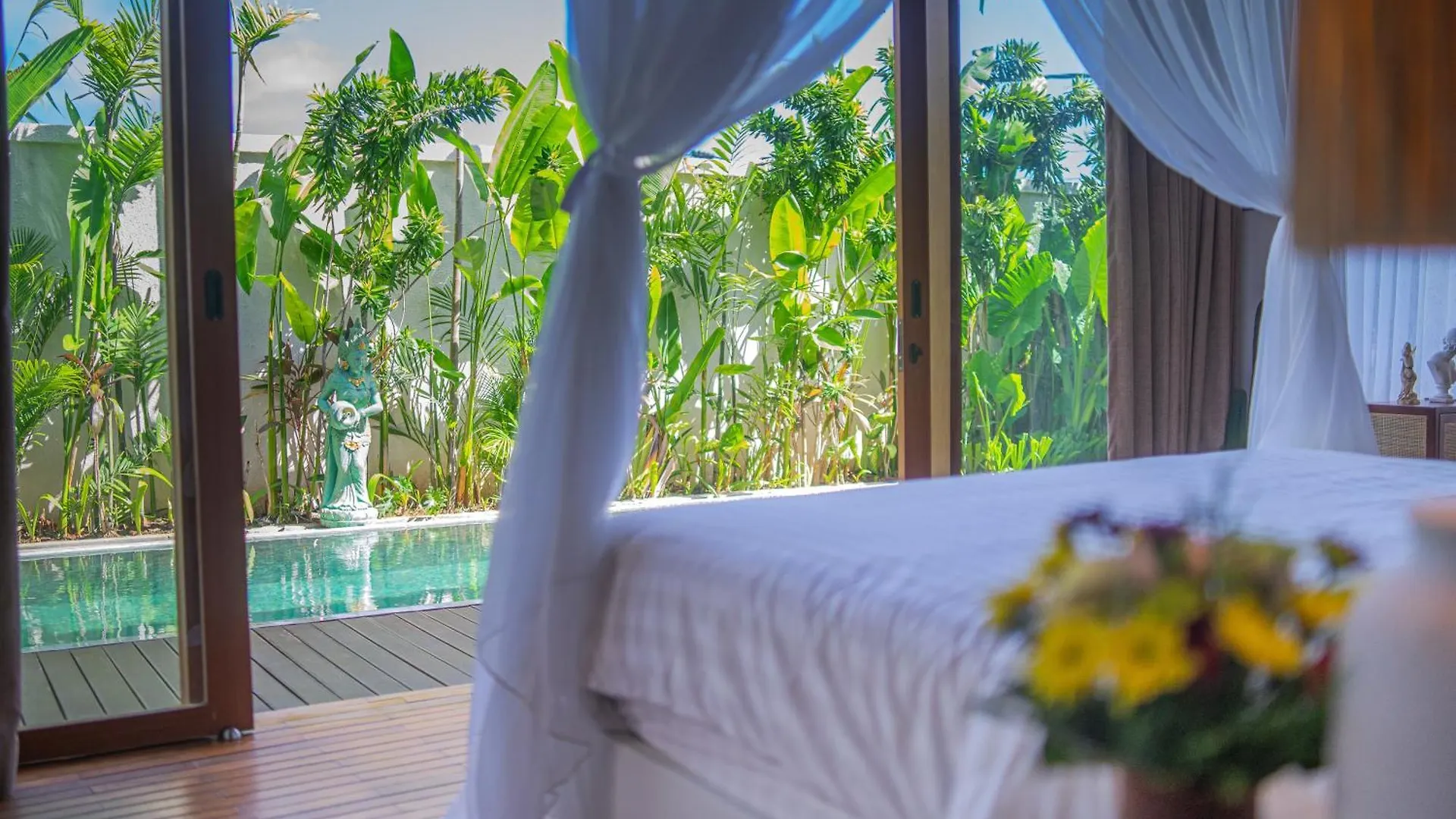 Kmana Villas Seminyak By Rh Management
