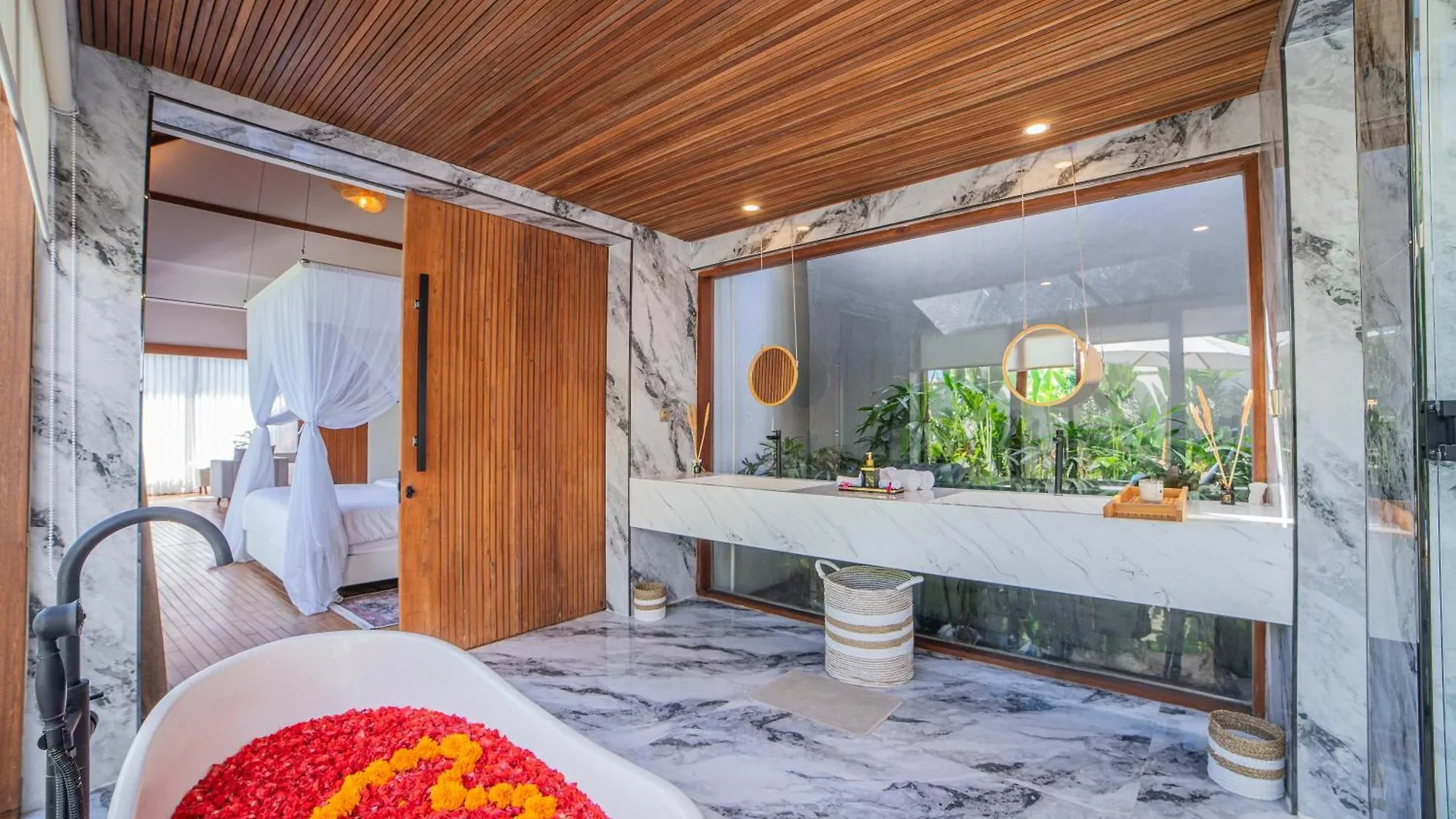 Kmana Villas Seminyak By Rh Management
