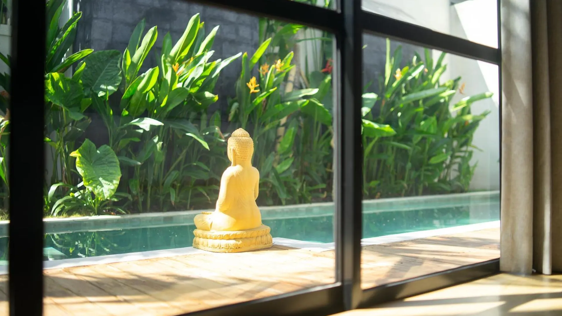 Kmana Villas Seminyak By Rh Management