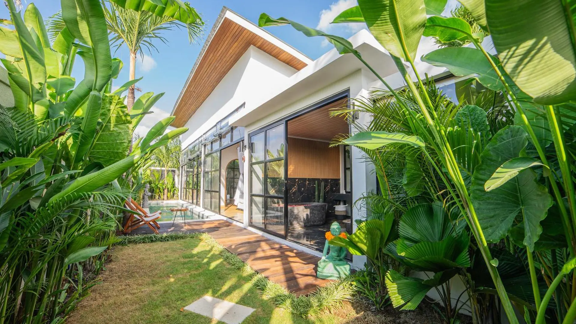 Kmana Villas Seminyak By Rh Management Indonesia